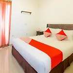 Oyo 401 The Frog Homestay Sanur
